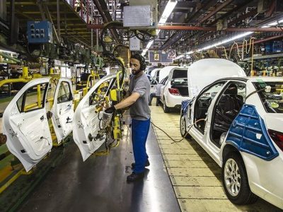 کاهش ۲۱ درصدی تولید سواری در فروردین ماه