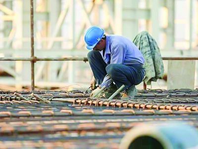 بار اضافی تورم نباید بر دوش کارگران باشد