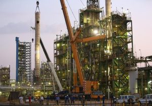 نصب راکتور تیتانیوم برای نخستین بار در کشور