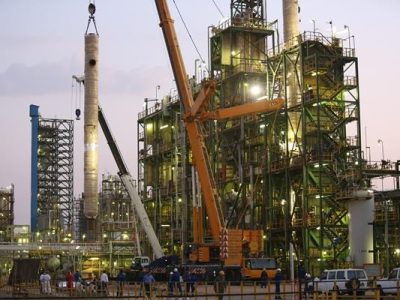 نصب راکتور تیتانیوم برای نخستین بار در کشور