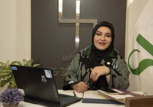 لادن شمس کیست؟