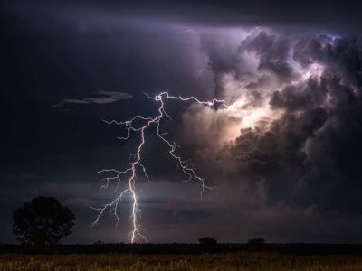 طوفان در راه تهران