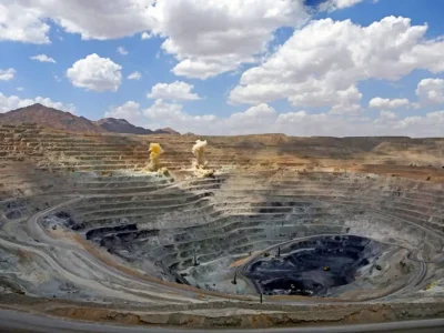 بیش از ۵۰ درصد معادن کشور تعطیلاند