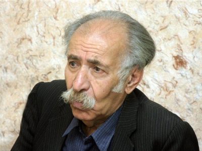 درونمایه اصلی داستان های گلستان درباره اوضاع سیاسی و اجتماعی ایران است