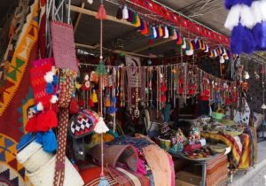 سرانگشتان هنرمند فارس رمق می گیرد