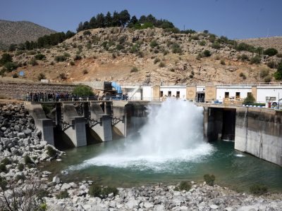 آبی بر دل تاول بسته بختگان