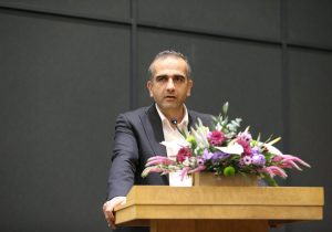 طاعتی مقدم در آیین تجلیل از عوامل اجرایی ستاد هماهنگی خدمات سفر نوروزی منطقه آزاد انزلی: بزرگترین سرمایه این سازمان رضایتمندی فعالین اقتصادی و شادی مردم است