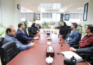 طاعتی مقدم در دیدار سرپرست کانون پرورش فکری کودکان و نوجوانان گیلان: همکاری در ارتقای فرهنگ کتابخوانی نسلهای آینده بهعنوان یک اقدام زیربنایی در اولویت سازمان منطقه آزاد انزلی قرار دارد