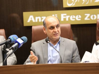 استاندار گیلان در مراسم رونمایی از خودروهای پلاک موقت منطقه آزاد انزلی: افزایش تردد خودرو پلاک منطقه باعث کاهش مصرف سوخت، آلودگی هوا، و افزایش ایمنی جادههای استان میشود