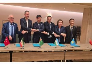 توافق ترانزیتی ششجانبه در استانبول؛ تثبیت جایگاه ایران بهعنوان دروازه طلایی کریدور ریلی چین–اروپا